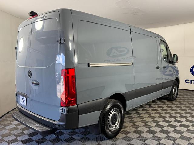Photo of 2022 Blue Grey Mercedes-Benz Sprinter 2500