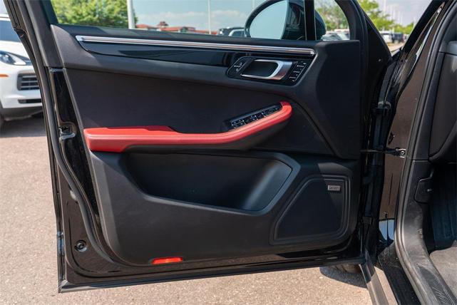 Photo of 2023 Black Porsche Macan