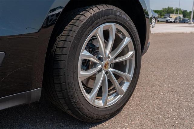 Photo of 2023 Black Porsche Macan