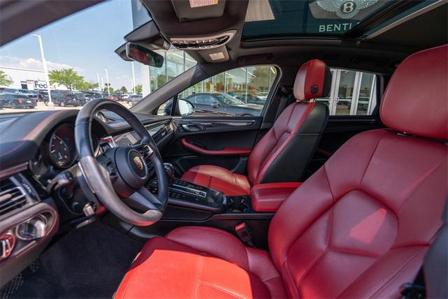 Photo of 2023 Black Porsche Macan