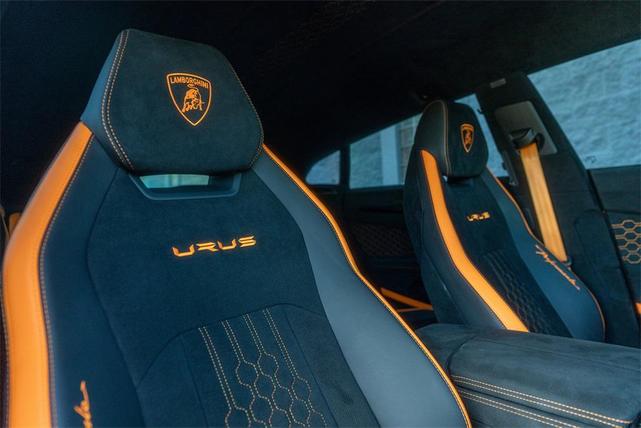Photo of 2024 Arancio Borealis Metallic Lamborghini Urus