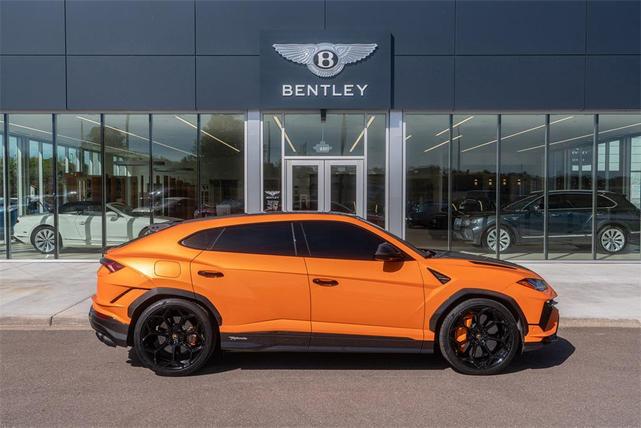 Photo of 2024 Arancio Borealis Metallic Lamborghini Urus