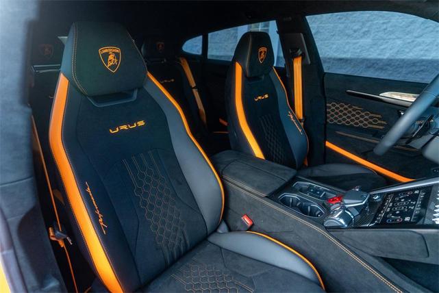Photo of 2024 Arancio Borealis Metallic Lamborghini Urus