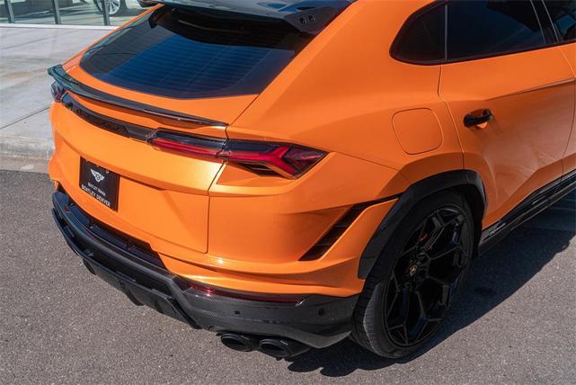 Photo of 2024 Arancio Borealis Metallic Lamborghini Urus