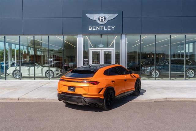 Photo of 2024 Arancio Borealis Metallic Lamborghini Urus