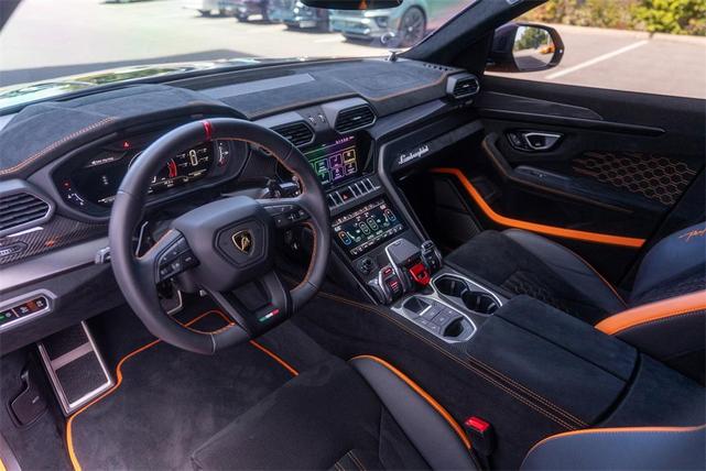 Photo of 2024 Arancio Borealis Metallic Lamborghini Urus