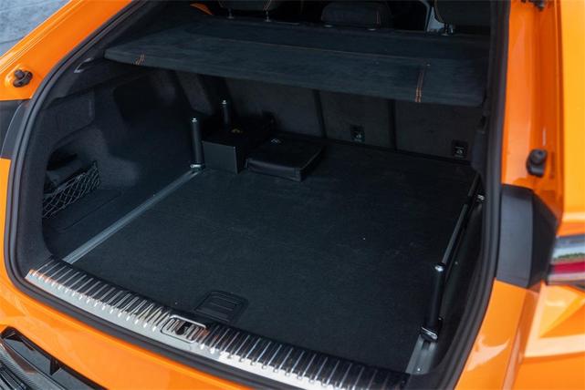 Photo of 2024 Arancio Borealis Metallic Lamborghini Urus