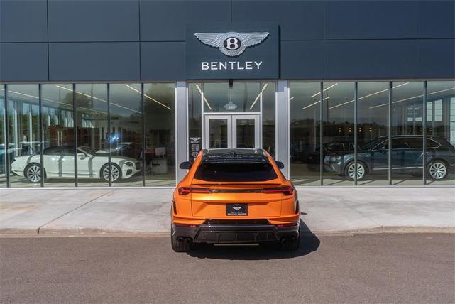 Photo of 2024 Arancio Borealis Metallic Lamborghini Urus