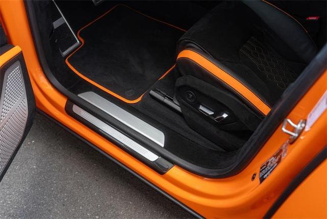 Photo of 2024 Arancio Borealis Metallic Lamborghini Urus