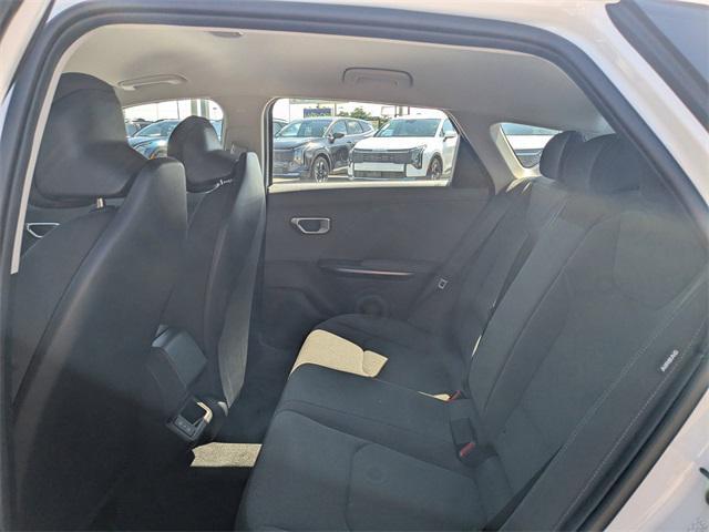 Photo of 2025 White Pearl Kia K4