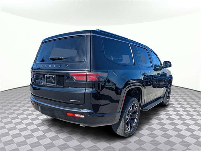 Photo of 2023 Diamond Black Crystal Pearlcoat Jeep Wagoneer