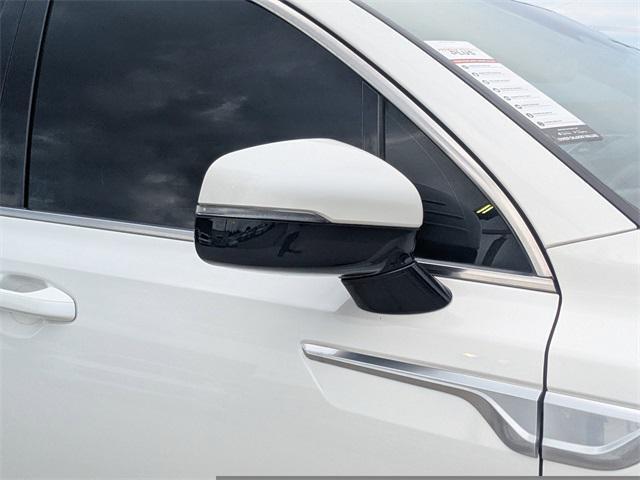 Photo of 2021 Snow White Pearl Kia Sorento Hybrid