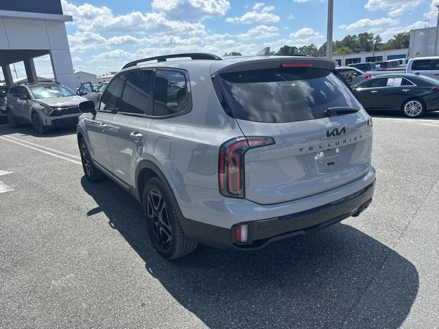 Photo of 2025 Wolf Gray Kia Telluride