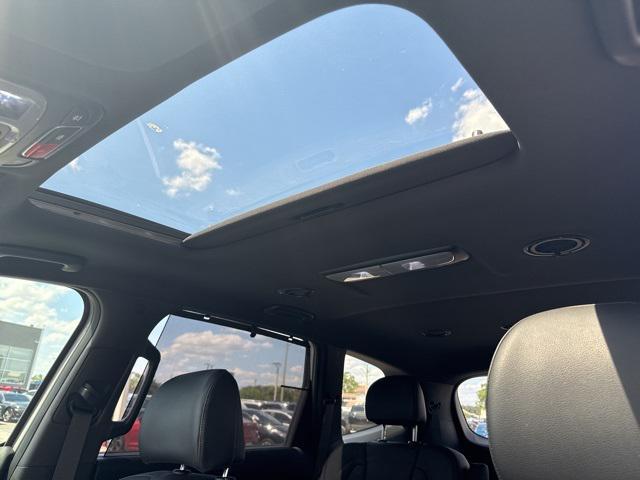 Photo of 2025 Wolf Gray Kia Telluride