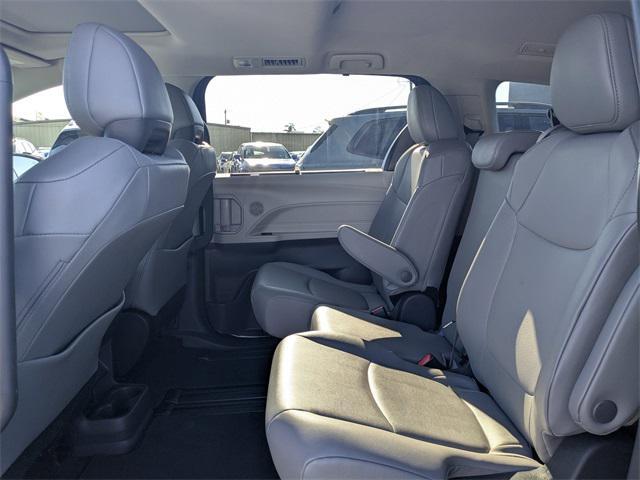 Photo of 2024 Predawn Gray Mica Toyota Sienna