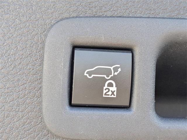 Photo of 2024 Predawn Gray Mica Toyota Sienna