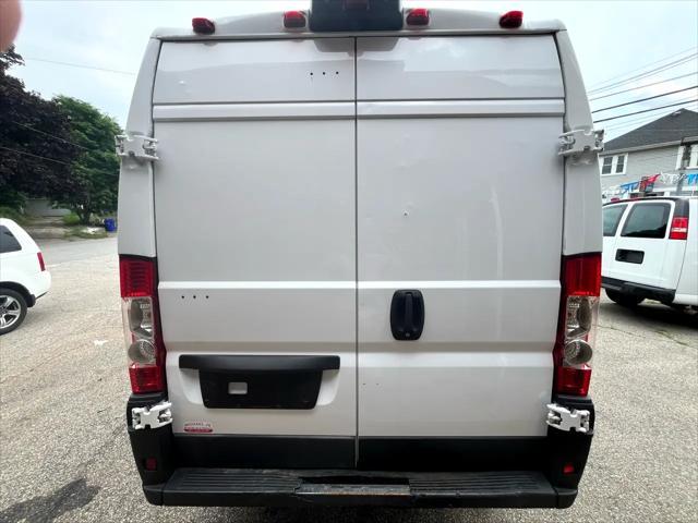 Photo of 2019 Bright White Clearcoat RAM ProMaster 2500