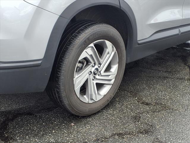 Photo of 2023 Shimmering Silver Pearl Hyundai SANTA FE