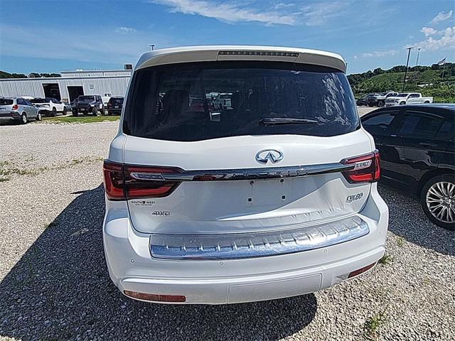 Photo of 2021 Moonstone White INFINITI QX80
