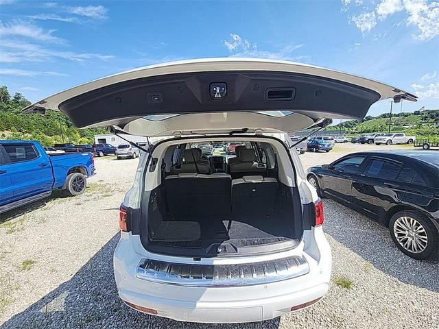 Photo of 2021 Moonstone White INFINITI QX80