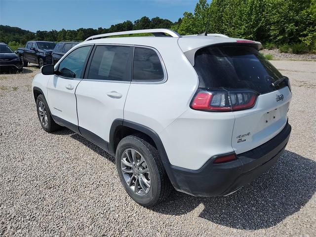 Photo of 2019 Bright White Clearcoat Jeep Cherokee