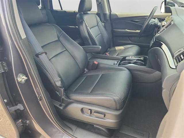 Photo of 2020 Modern Steel Metallic Honda Pilot