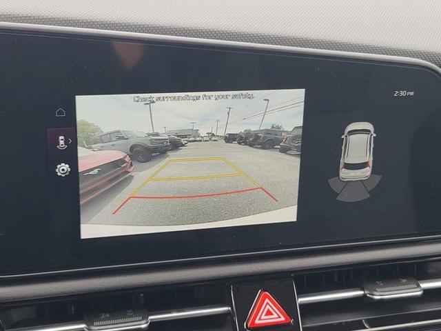 Photo of 2025 Snow White Pearl Kia Niro