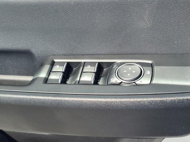 Photo of 2025 Oxford White Ford F-250