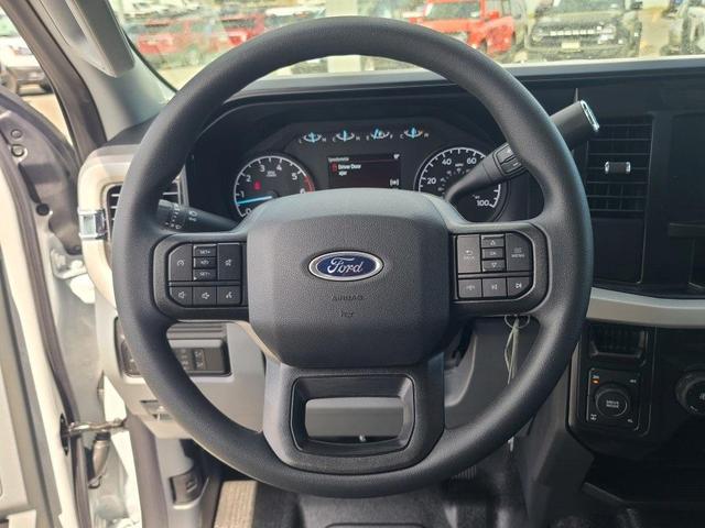 Photo of 2025 Oxford White Ford F-250