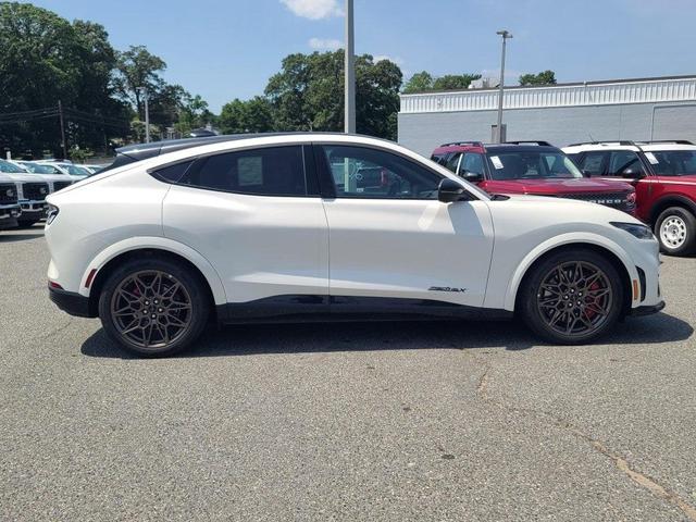 Photo of 2025 Star White Ford Mustang Mach-E