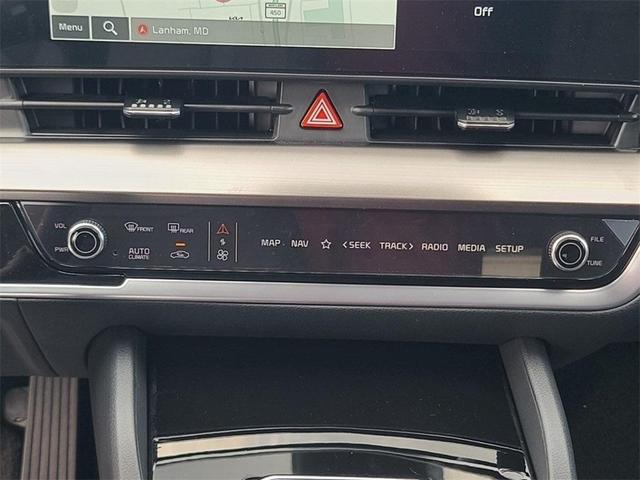 Photo of 2025 Gravity Gray Kia Sportage Hybrid