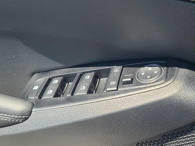 Photo of 2025 Gravity Gray Kia Seltos