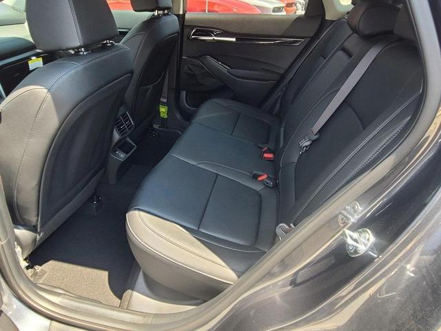 Photo of 2025 Gravity Gray Kia Seltos