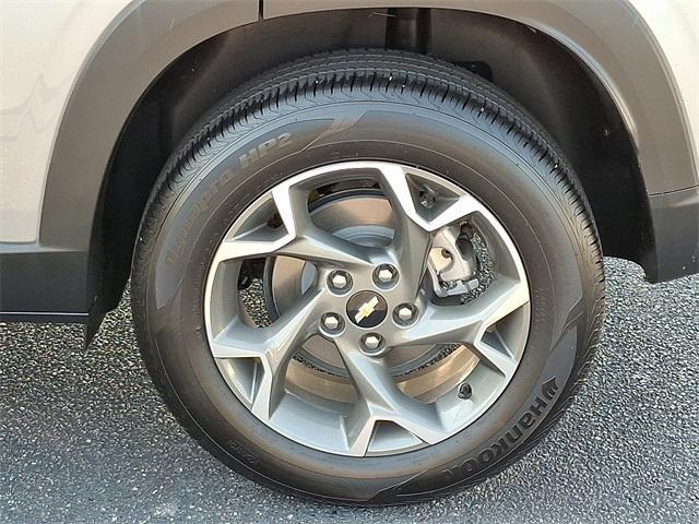 Photo of 2025 Sterling Gray Metallic Chevrolet Trax