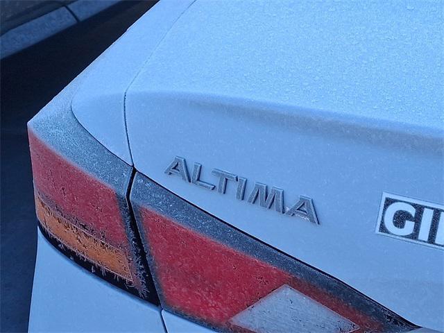Photo of 2025 Gray Sky Pearl Nissan Altima