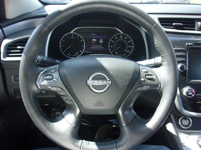 Photo of 2023 Super Black Nissan Murano
