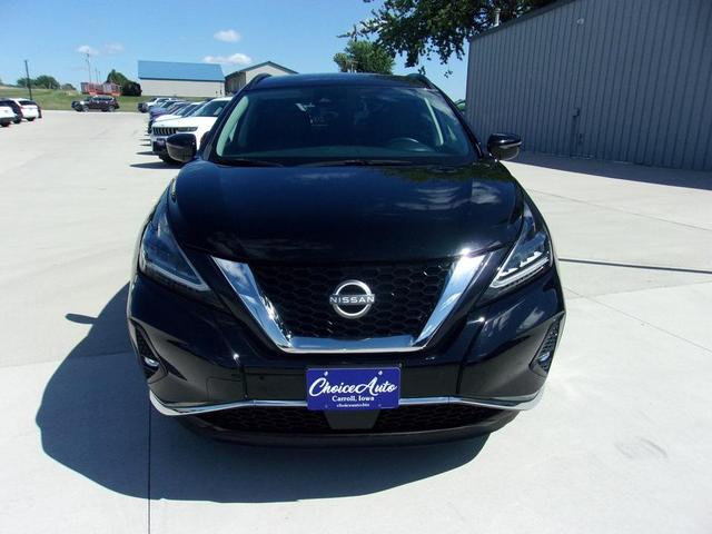 Photo of 2023 Super Black Nissan Murano