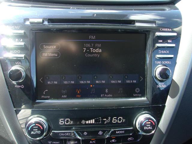 Photo of 2023 Super Black Nissan Murano