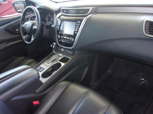 Photo of 2023 Super Black Nissan Murano