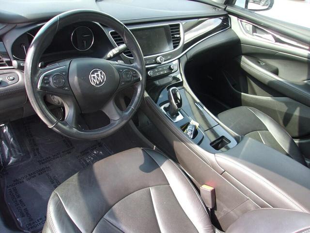Photo of 2019 White Frost Tricoat Buick LaCrosse