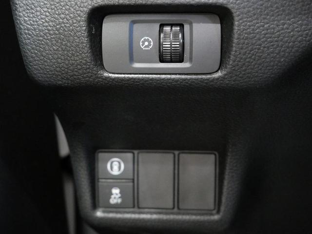 Photo of 2024 Platinum White Pearl Honda Civic