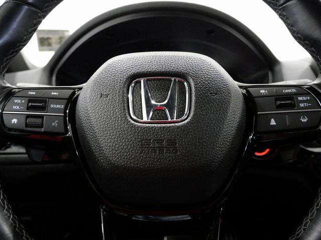 Photo of 2024 Platinum White Pearl Honda Civic
