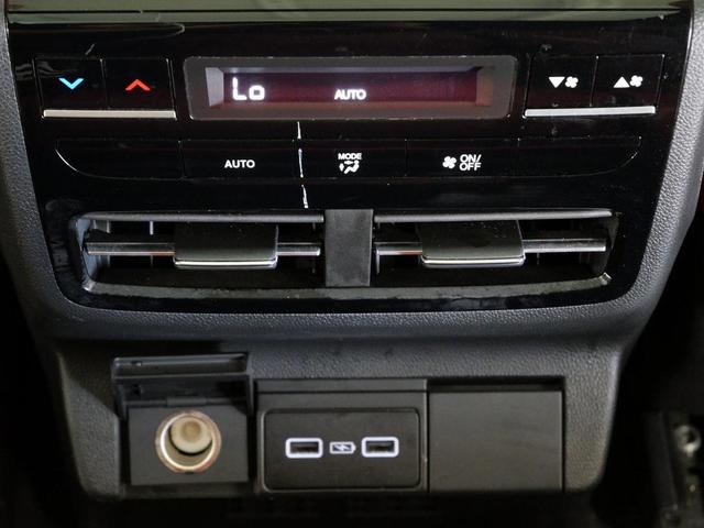 Photo of 2022 Platinum White Pearl Acura MDX