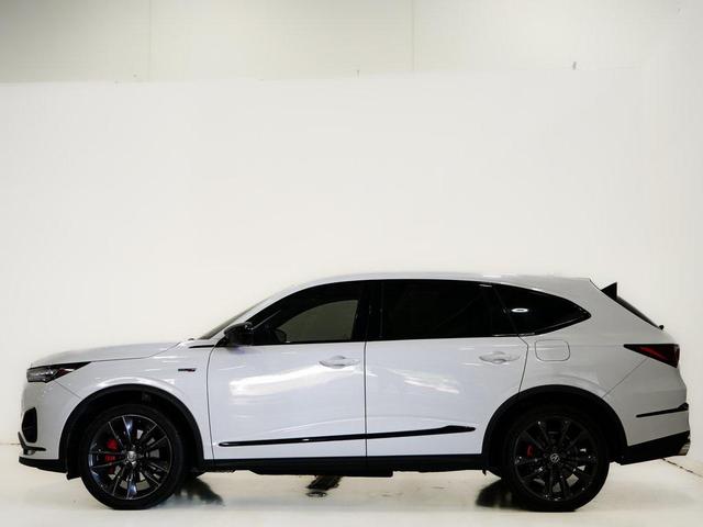 Photo of 2022 Platinum White Pearl Acura MDX