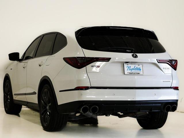 Photo of 2022 Platinum White Pearl Acura MDX