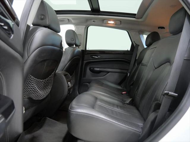 Photo of 2016 Platinum Ice Tricoat Cadillac SRX