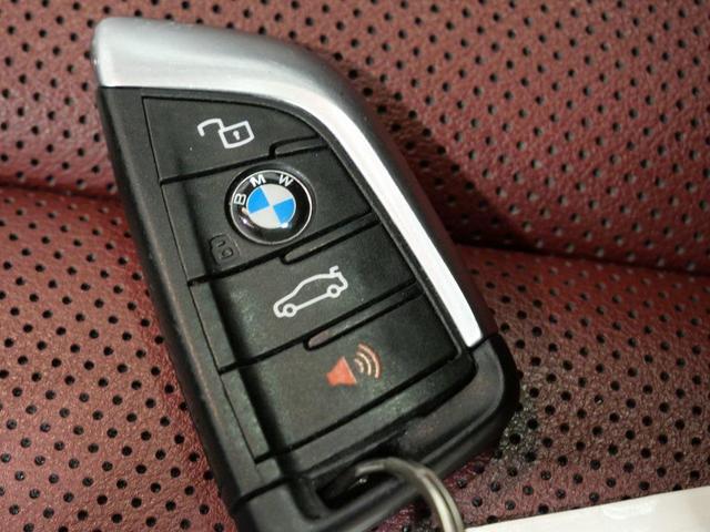 Photo of 2022 Mineral Grey Metallic BMW 330