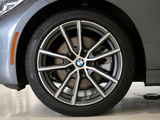 Photo of 2022 Mineral Grey Metallic BMW 330