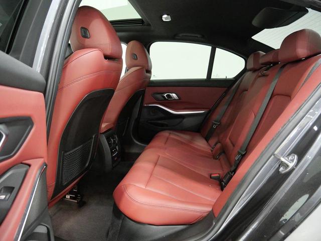 Photo of 2022 Mineral Grey Metallic BMW 330