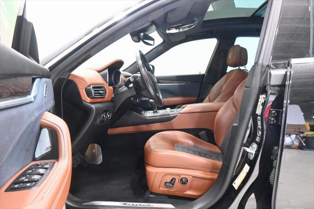 Photo of 2017 Rosso Rubino Mica Maserati Levante